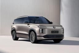 «Прошло всего 6 лет». Li Auto язвительно поздравила Volkswagen с внедрением «устаревшей, крайне неэкологичной» гибридной технологии